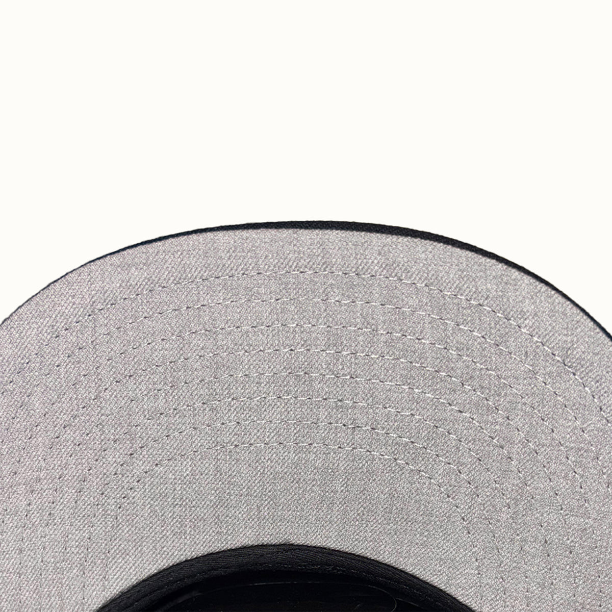 BLACKDALLAS "KMT" SNAP BACK CAPブラック