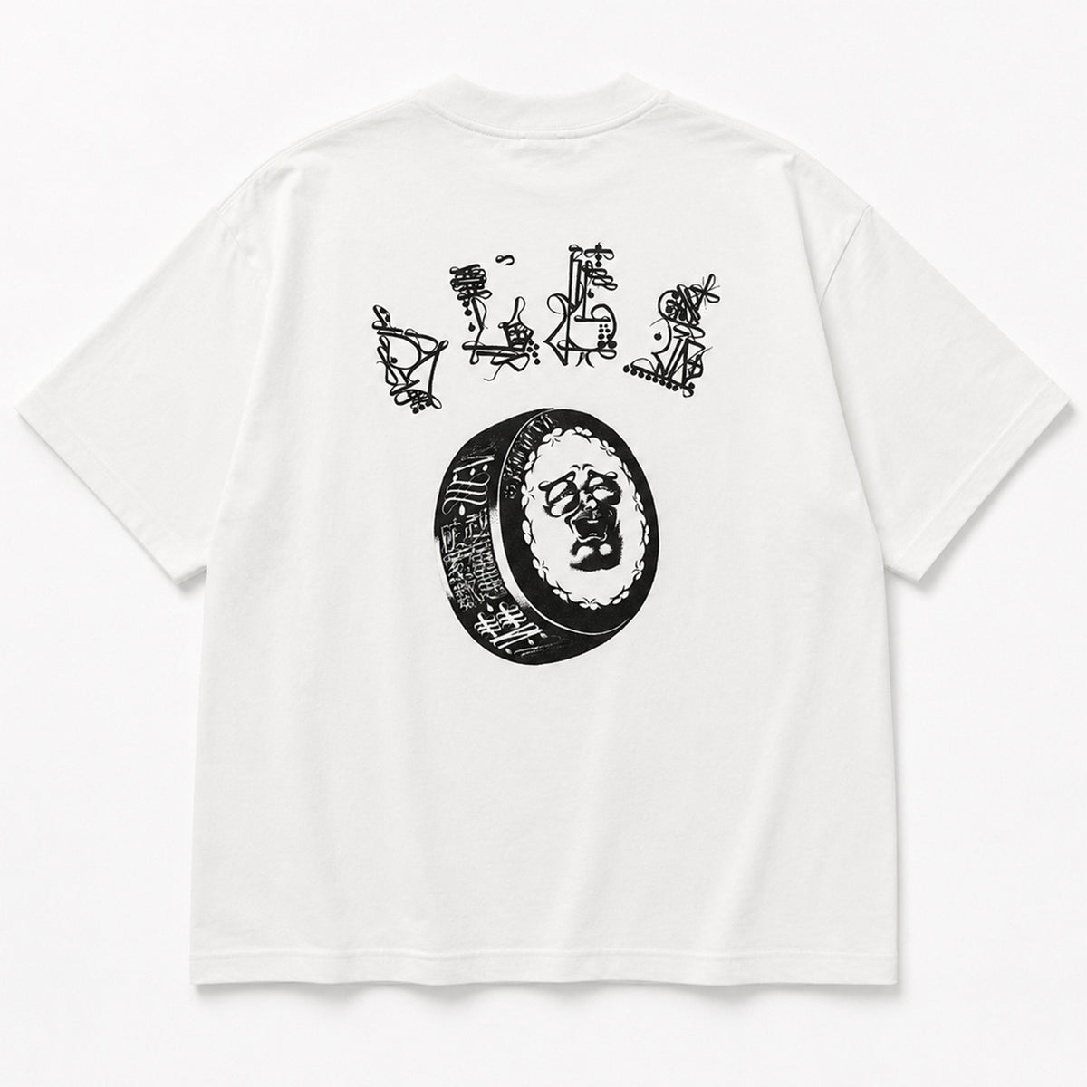 【ESSU】BLACK DALLAS "ぶらっくだらすう" TEE ホワイト